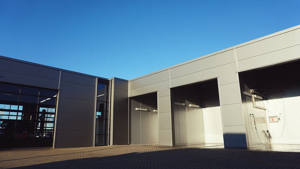 buitenkant van garage vermeer kersten